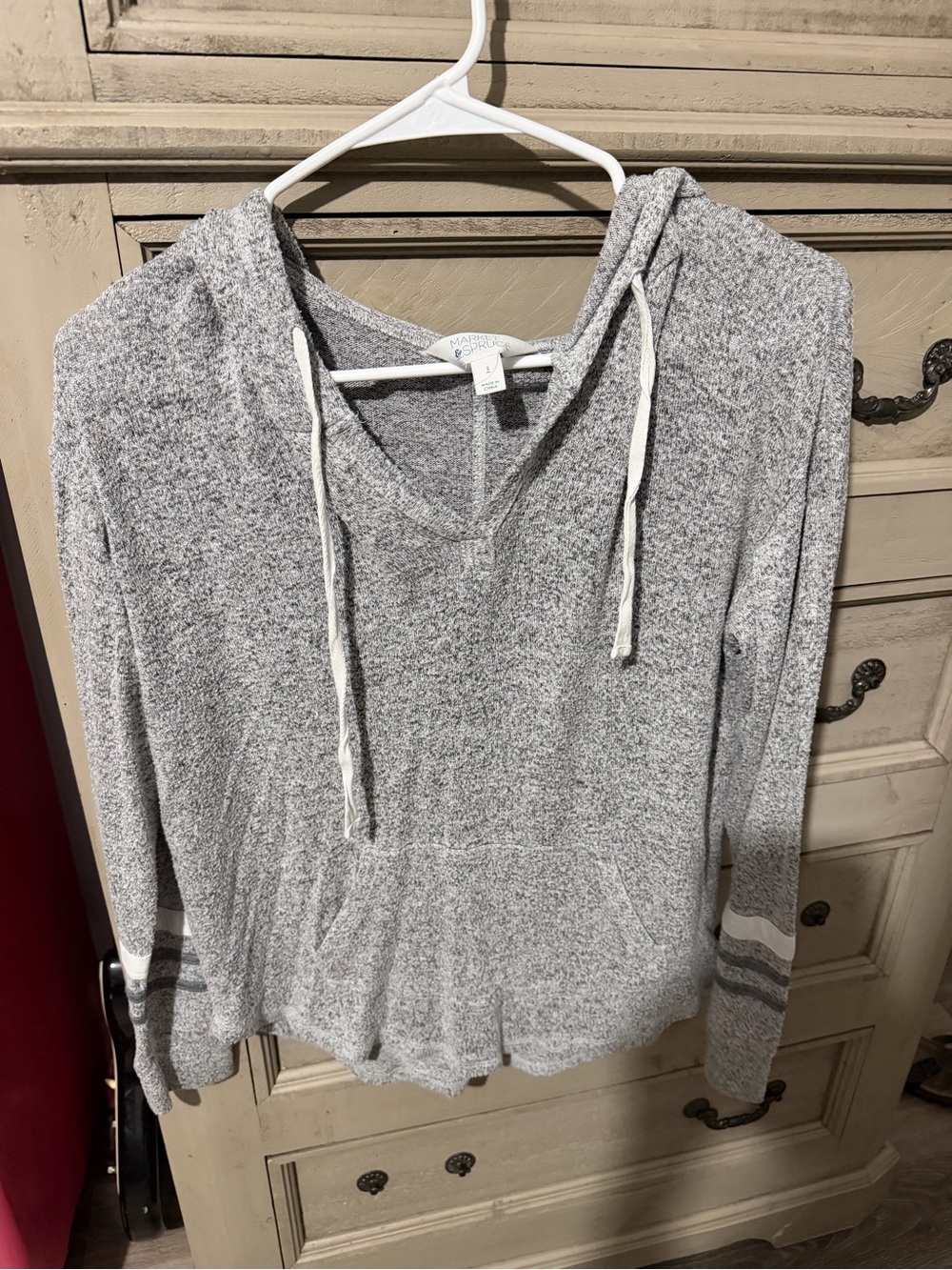 Market & Spruce Light Gray V-Neck Hooded Pullover